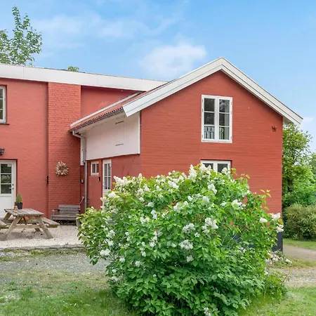 2 Bedroom Beautiful In